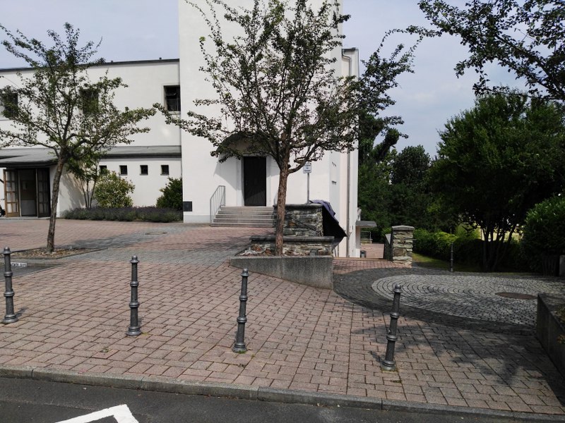 Katholische Kirche in Niederhöchstadt